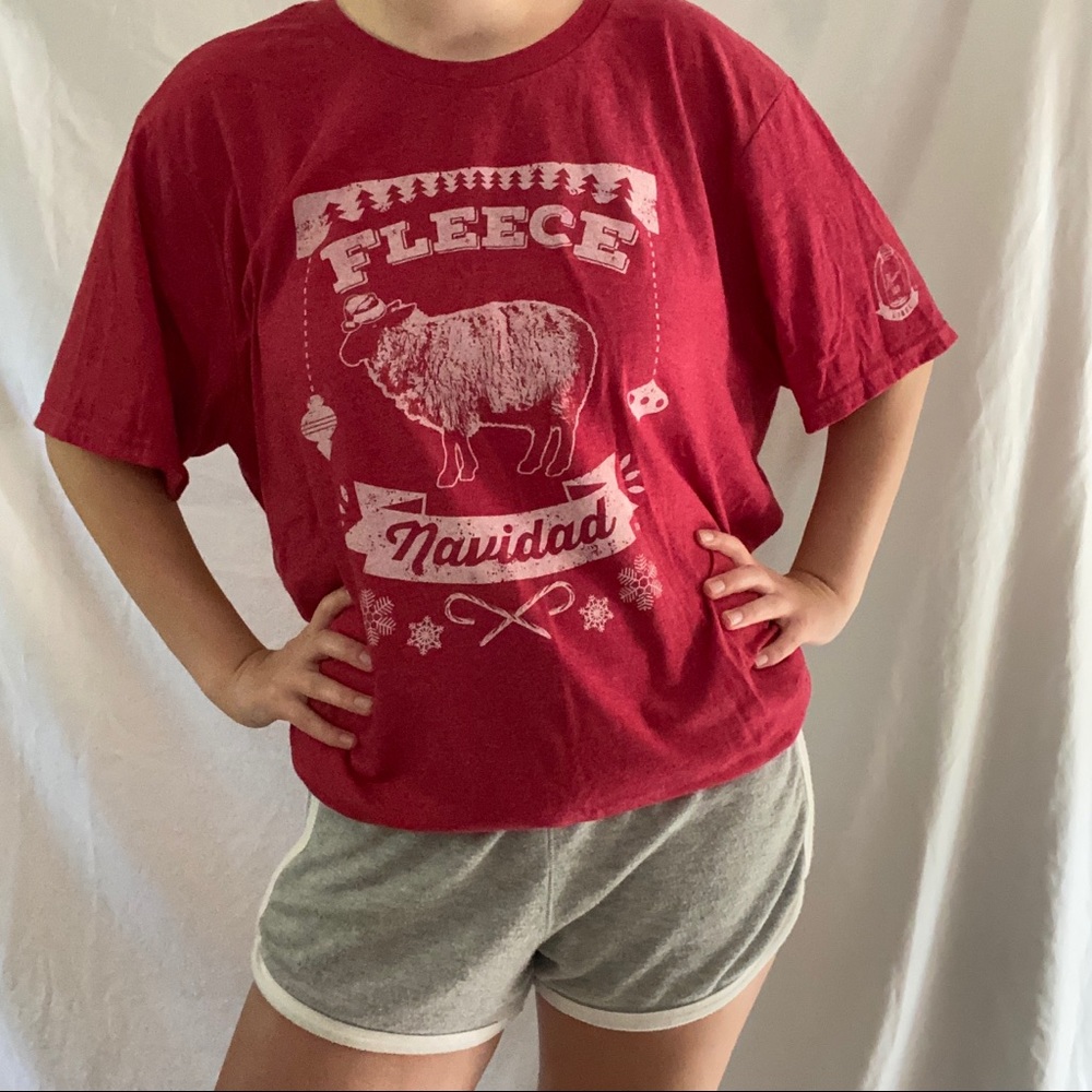 Fleece Navidad Faliz Navidad Sheep Christmas Tee